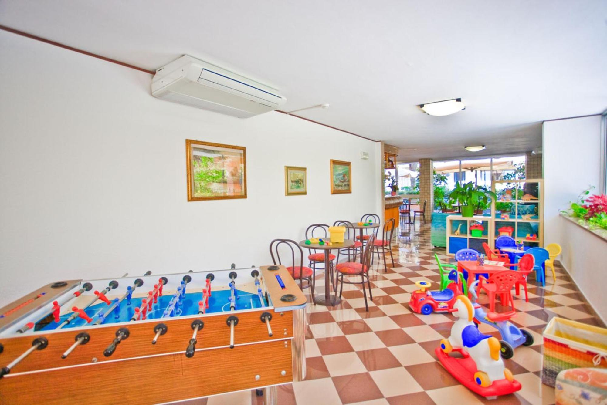 Hotel Atis Bellaria-Igea Marina Exterior foto